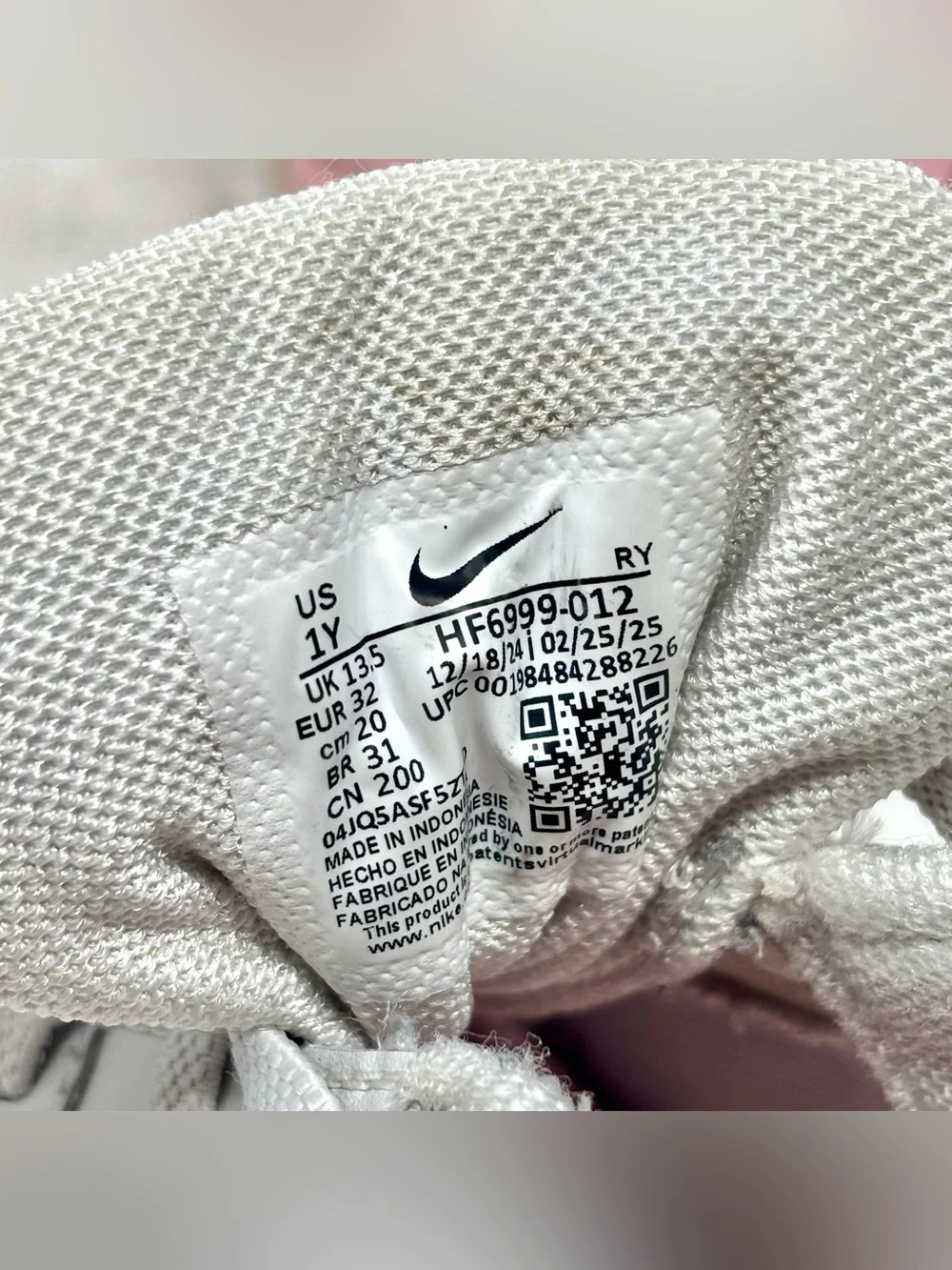Nike Girl's Pink White Vomero 5 HF6999-012 Mesh Athletic Sneakers Shoes Size 1Y